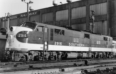 Southern Railway EMD E7 2916, date, location unknown 8 x 10 Photo