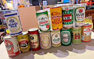 SMALL VINTAGE INTERNATIONAL BEER CAN COLLECTION LOT B