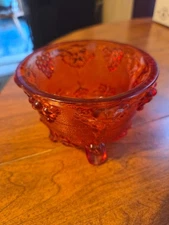 Vintage Jeanette Glass Amberina Footed Harvest Grapes Candy Dish NO LID Farm