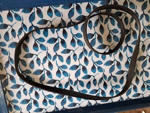 HOTPOINT/INDESIT WASCHMASCHINE ANTRIEBSRIEMEN BAUGRUPPE 6PJE-1201, PASSEND FÜR 100ER MODELLE.