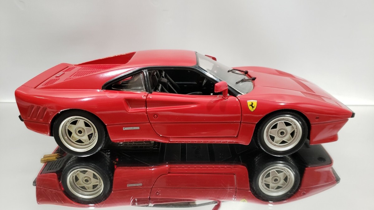 S フェラーリ FERRARI GTO Hot Wheels 1984 1:18 1/18 HOT WHEELS 1984 FERRARI 288 GTO RED DIECAST MODEL CAR