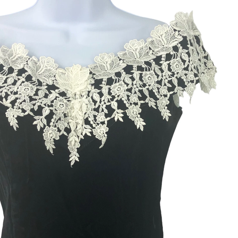 Vintage 80s Dress Black Velvet Womens Size XSP Floral Lace Off the Shoulder - Image 4 of 4
