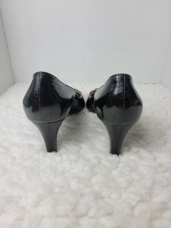 Zapatos para mujer Marc by Marc Jacobs lacados talla 8,5 High Hill metálicos negros  Foto 4 de 4
