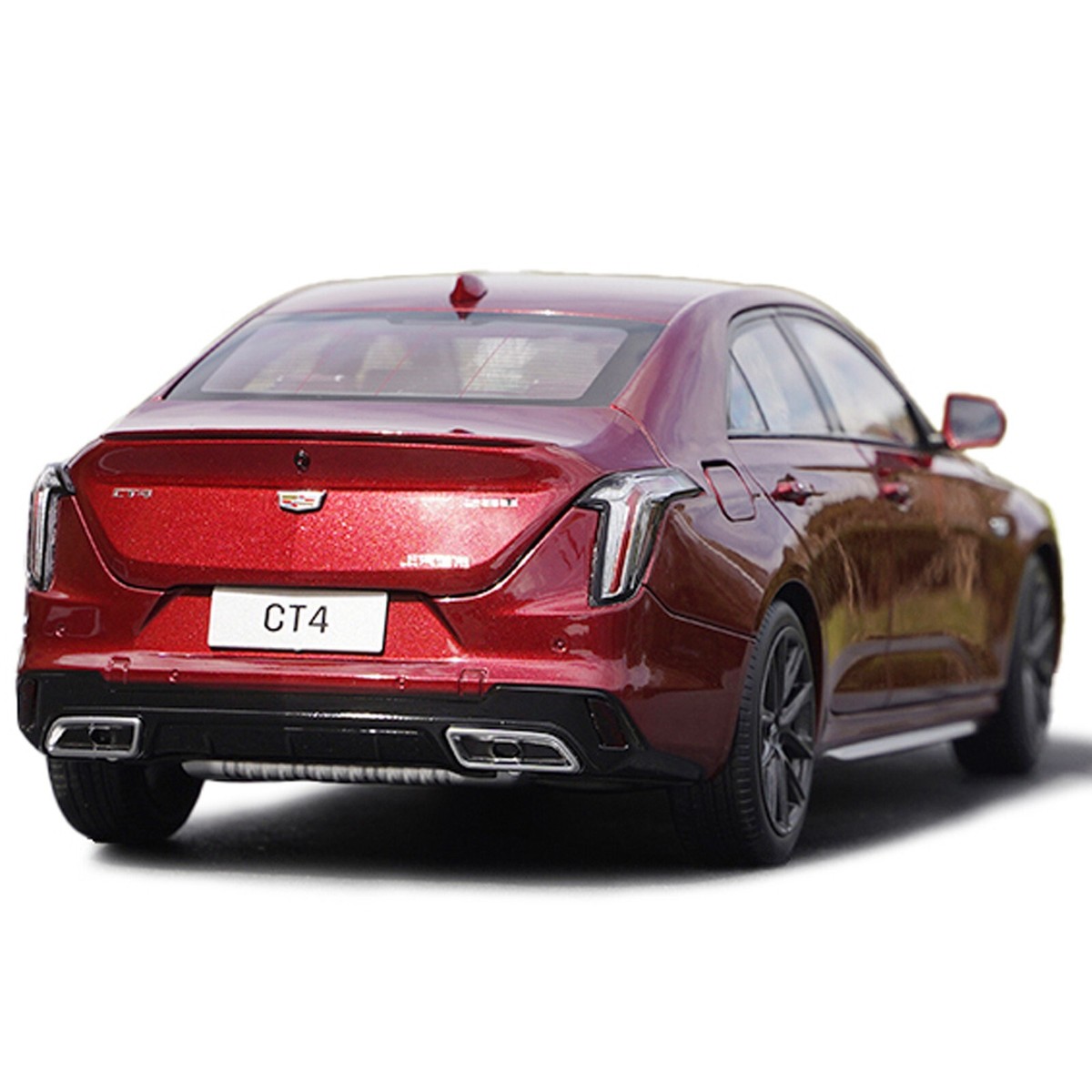 Cadillac CT4 1/18モデル ダイキャストカー 1/18 Dealer Edition Cadillac CT4 (Red) Diecast Car Model