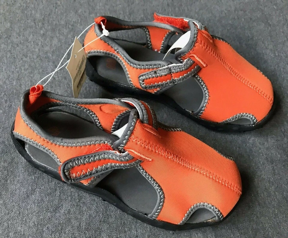 GAP babyGap NWT Outdoor Sandals Water Shoes sz TDDLR 11 with Free Flip Flops - Image 2 of 4