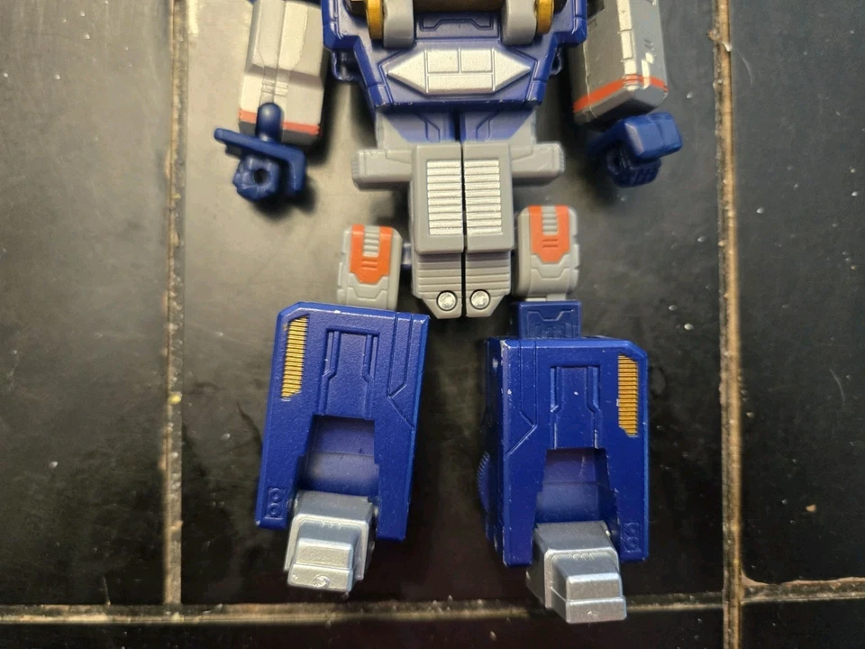 Transformers Titanium Series Soundwave Laserbeak Complete Diecast Hasbro - Image 3 of 4