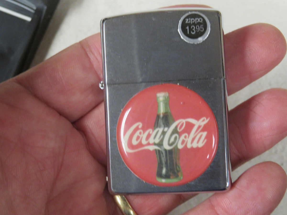 コカコーラ　Coca-Cola ビンテージ　ジッポー Vintage Zippo Lighter Coca Cola sealed NIB # 200 brushed chrome w