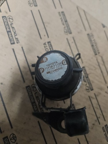 89-95 Toyota 4Runner Pickup Truck EGR Vacuum Modulator 25870-35130 22RE 22R OEM