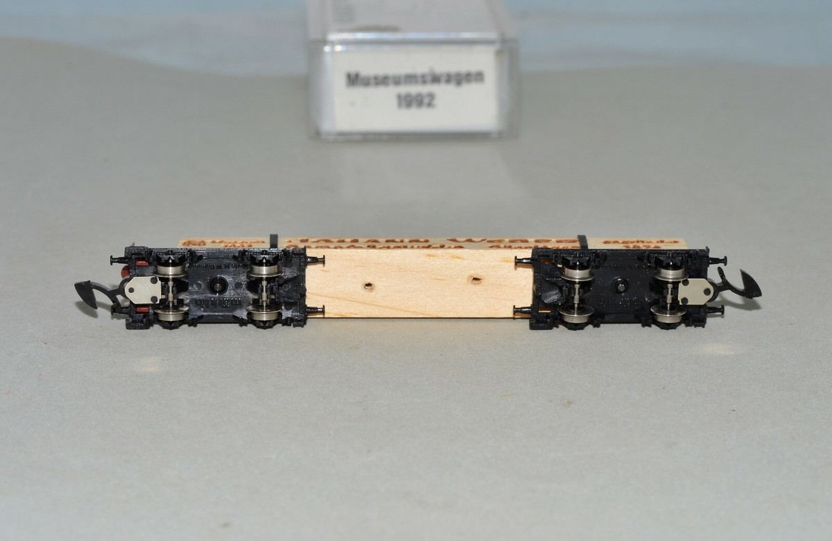 Wagon Märklin 1 80012 Museums-Wagen 1992 – Borde Bas Avec Auto – Époque II – Neuf