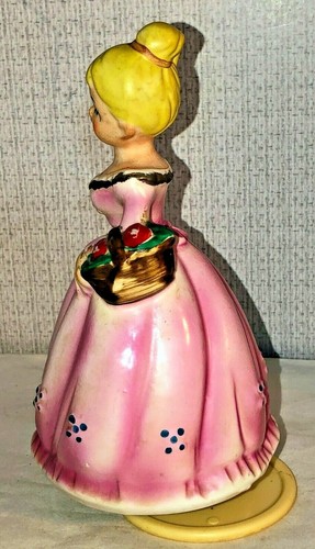 FIGURA DE COLECCIÓN CAJA DE MÚSICA JOVEN, VESTIDO ROSA, CABELLO RUBIO Y CESTA - Imagen 3 de 6