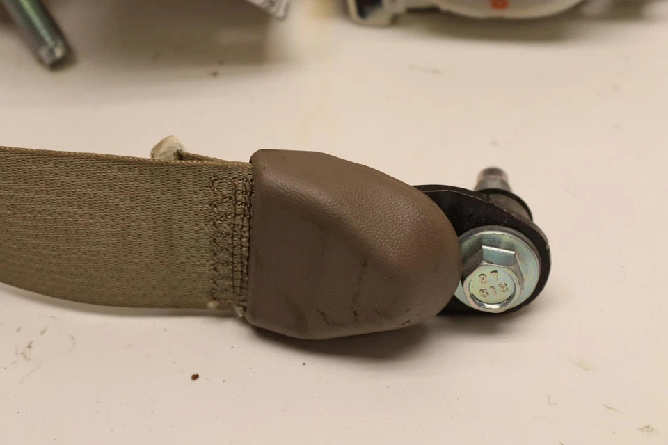 2011-2012 NISSAN PATHFINDER REAR 3RD THIRD ROW RIGHT SIDE SEAT BELT OEM - Image 3 of 4