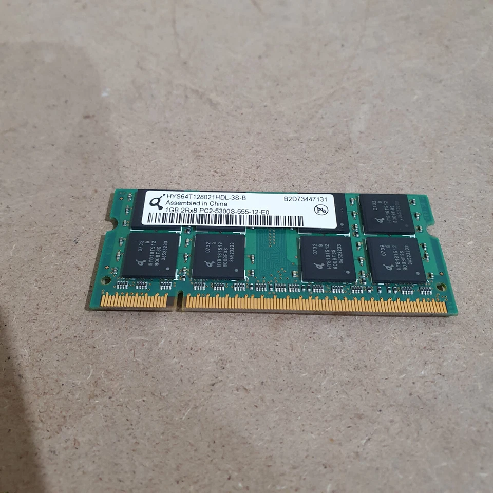 Qimonda HYS64T128021HDL-3S-B 1GB 2Rx8 667Mhz PC2-5300C Laptop DDR2 SDRAM Memory - Image 3 of 4