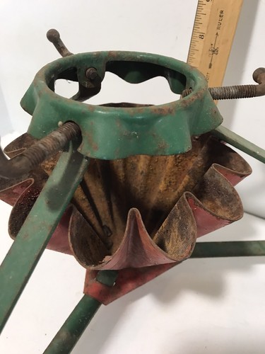 Vintage Christmas Tree Stand S-B Manufacturing Co Milwaukee Metal - Picture 3 of 10
