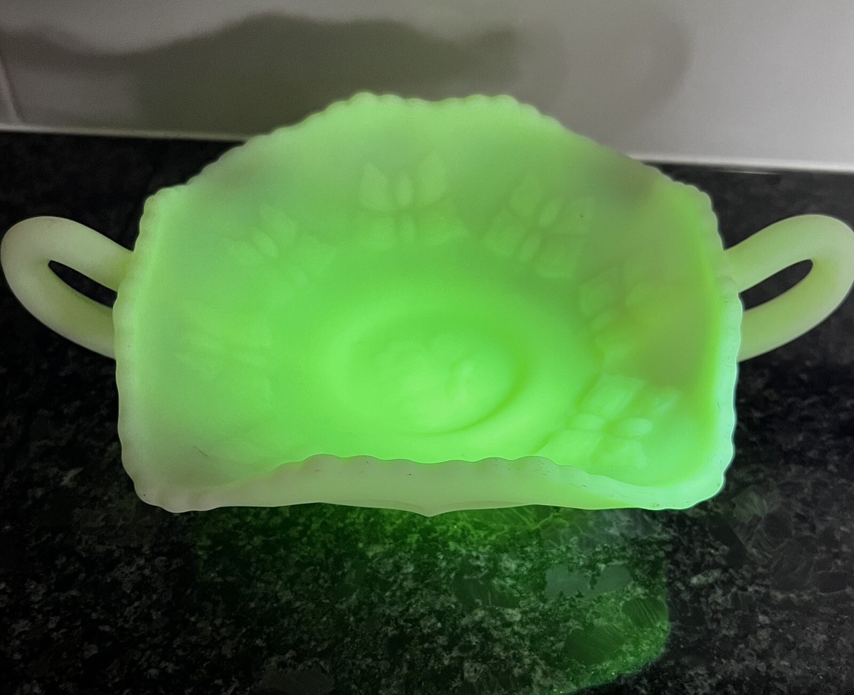Fenton Vaseline Butterfly Dish Uranium Custard Glass Glows