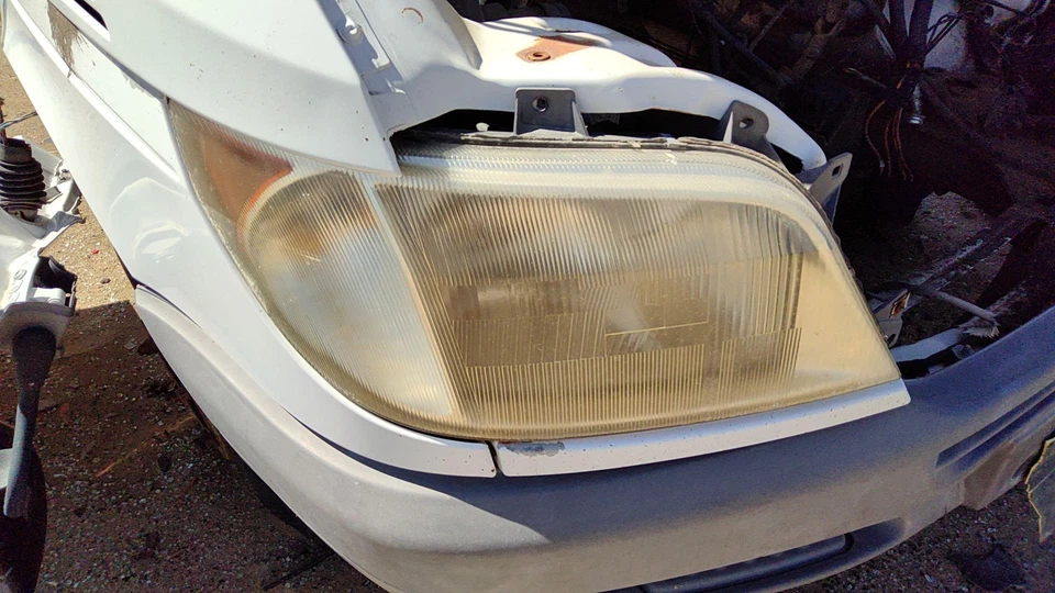 Luz delantera derecha para pasajeros Sprinter Van 3500 2002-2006 OEM 5103599AA Foto 3 de 4