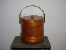 VINTAGE WOOD SEWING BASKET WITH LID BROWN