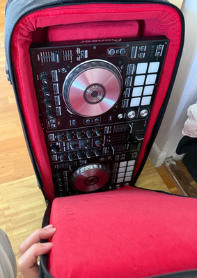 Excellent Condition PIONEER DDJ-SR DJ CONTROLLER with Fully Excellent Condition PIONEER DDJ-SR DJ CONTROLLER with Fully