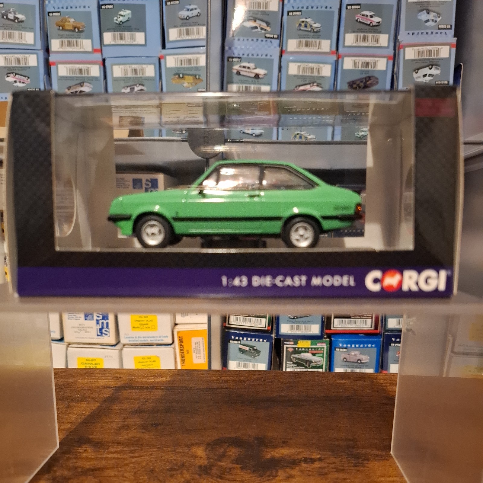 Vanguards VA14907 Ford Escort MK2 RS2000 Signal Green 1/43