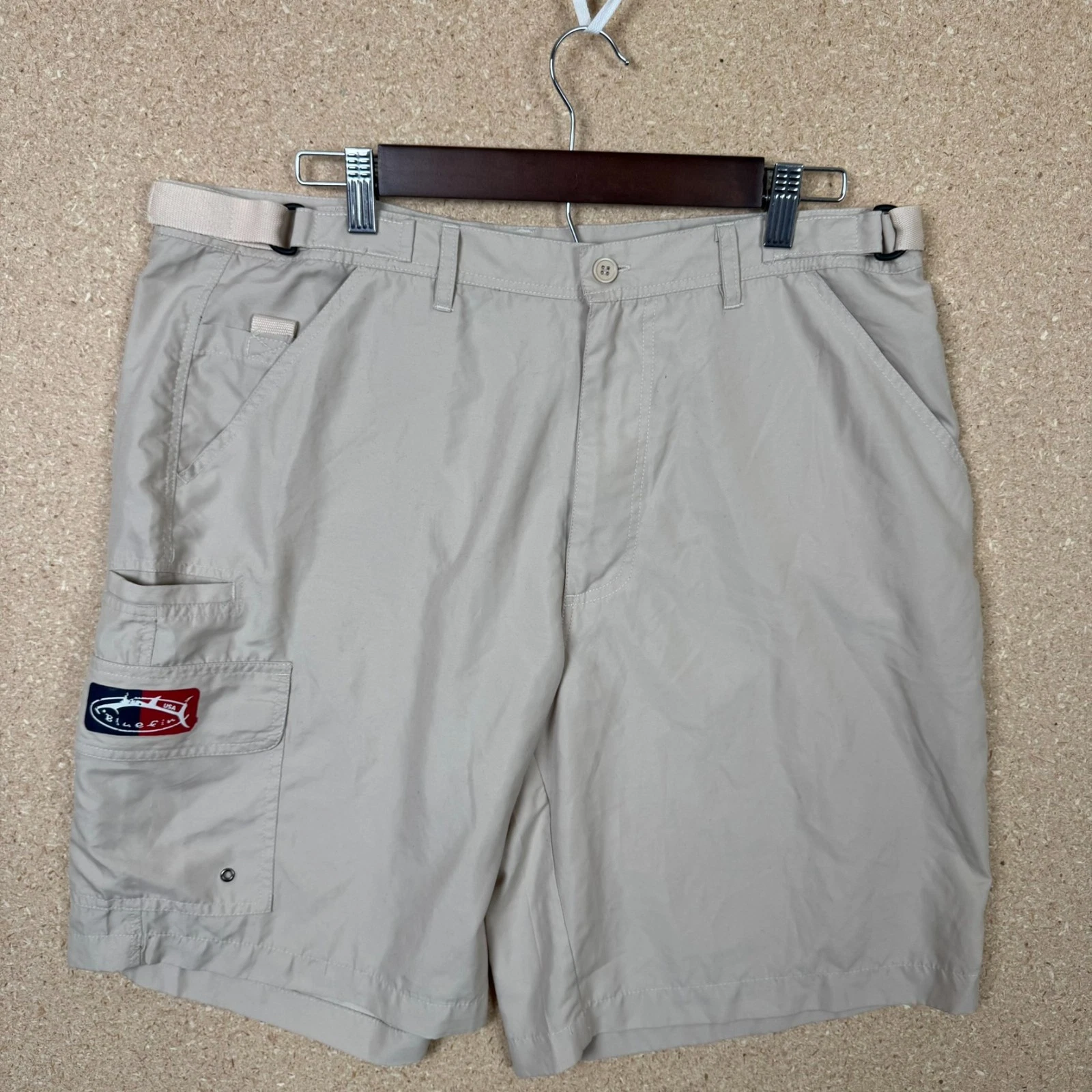 Bluefin USA Men's Fishing Cargo Shorts Tan Khaki Size 36-37 Quick Dry Performanc