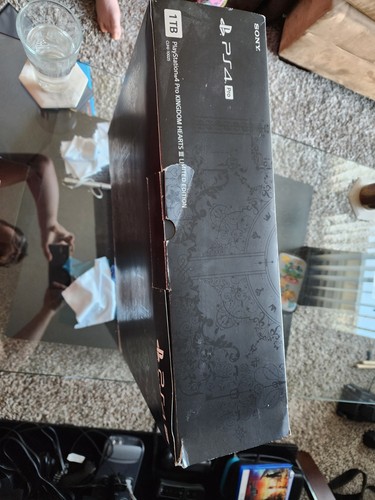 Kingdom Hearts 3 Edition for PS4 Pro Includes Box and Controllers And KH3 Deluxe - Picture 4 of 14