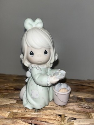Precious Moments Figurine ''It Is No Secret What God Can Do'' #531111