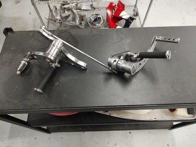 Accutronix Fxr Chrome Forward controls Harley Used