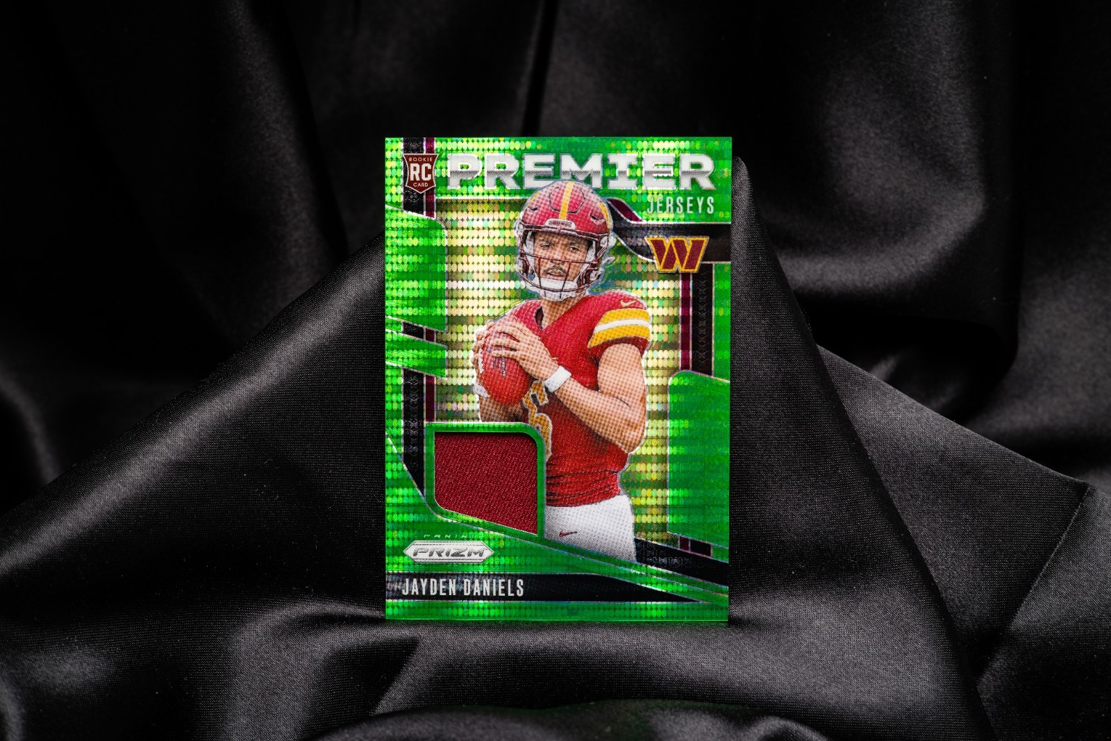 2024 Panini Prizm - Premier Jerseys Jayden Daniels #PJ-JDS Neon Green Pulsar...