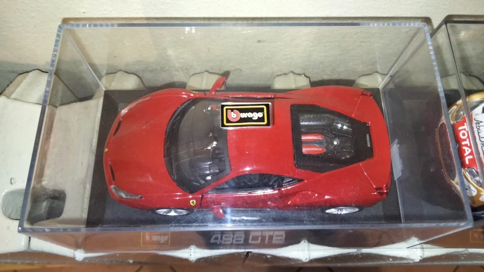 Ferrari 488 GTB + Citroen DS3 WC 2013 Sebastian Loeb Burago 1/32 - Immagine 4 di 4