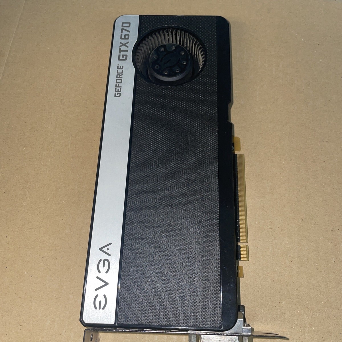 EVGA GeForce GTX 670 (02G-P4-2670-KR) 2GB GDDR5 SDRAM PCI