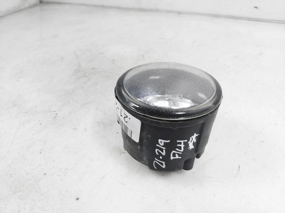 2011-2012 Nissan Quest Driver Left Fog Light Lamp 26150-8993B *Scratches* - Image 3 of 4