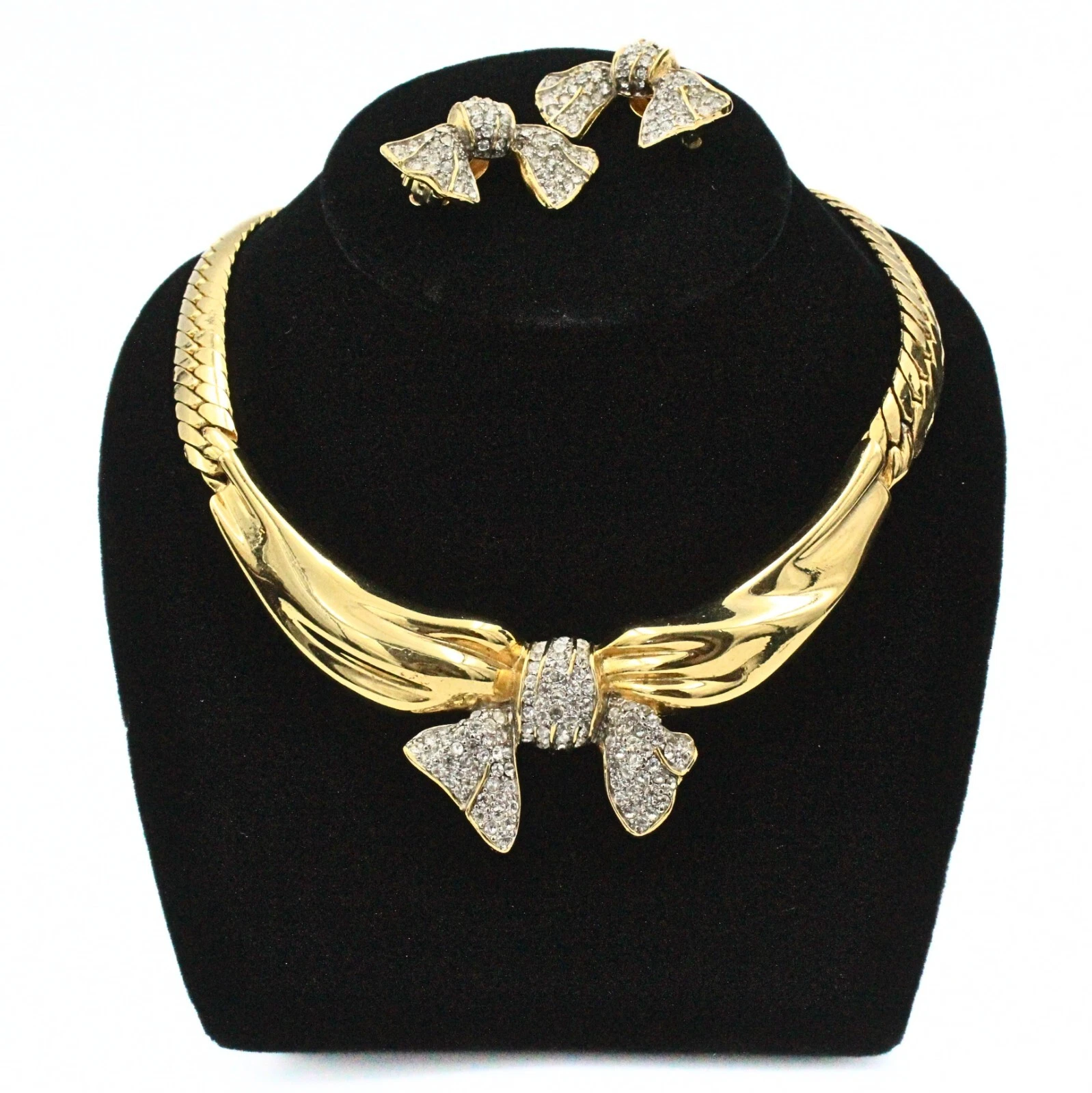 Illustre set collana fiocco strass pavè incrostato firmato Givenchy couture