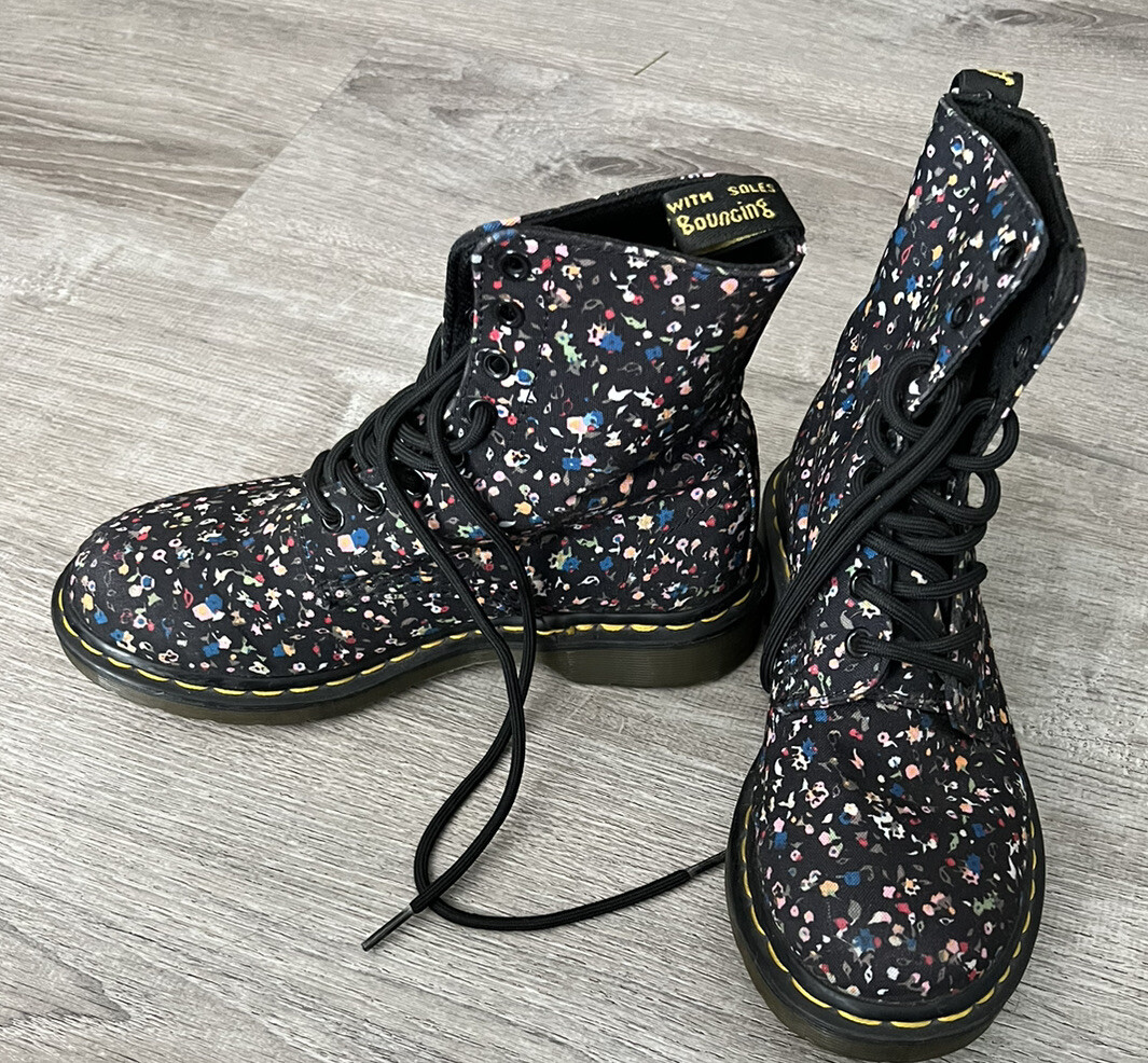 Doc Dr. Martens AirWair Women's Page Courtney Floral Combat Lace