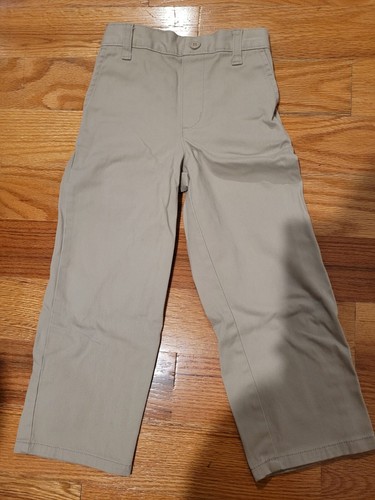 Lot Of Boy 4T Khaki Pants(8 Of Them) - Picture 6 of 6