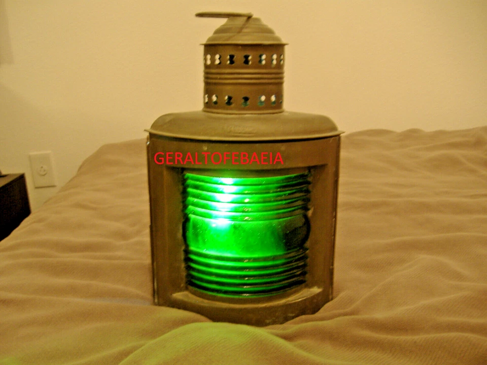 ANTIQUE OIL LAMP, STARBOARD MARITIME LANTERN, BRASS - Image 2 of 4