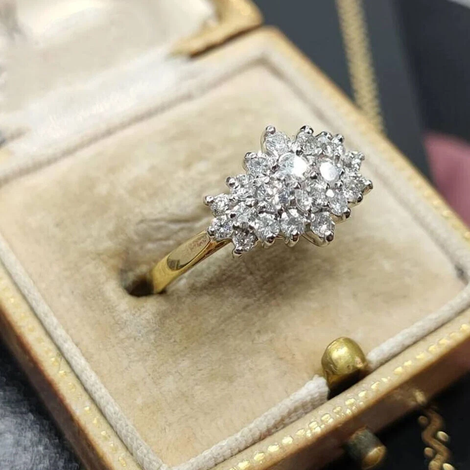 Anel de casamento de noivado redondo de ouro amarelo 14K com aglomerado de diamante 1,25 ct tamanho 7 - Imagem 3 de 4