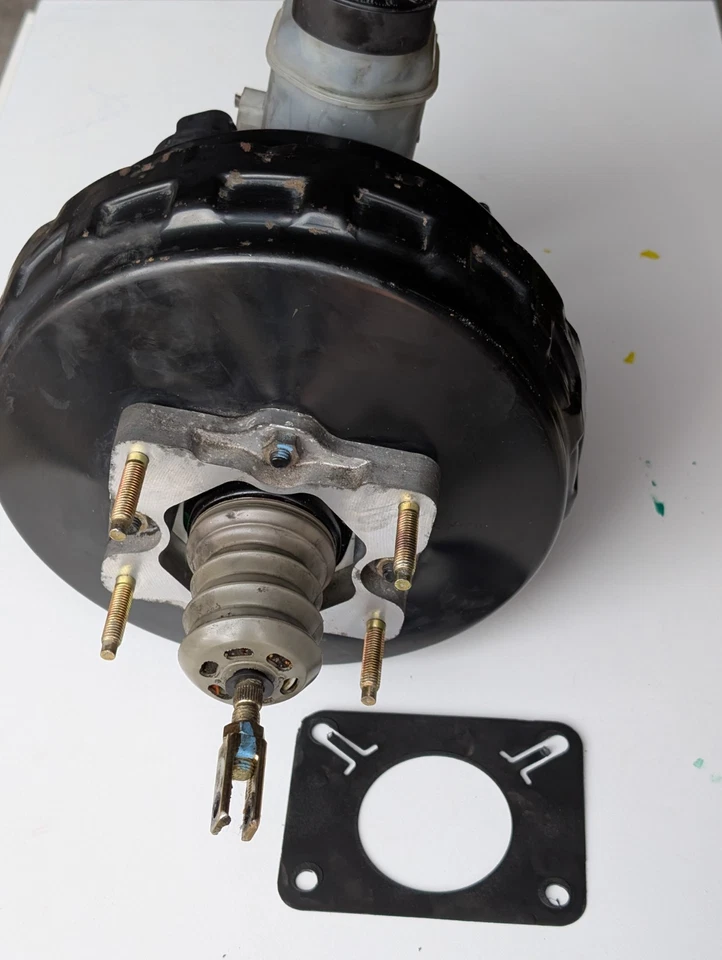 Toyota Sequoia 2001-2003 4,7 L refuerzo de freno con cilindro maestro y sensor OEM Foto 2 de 4