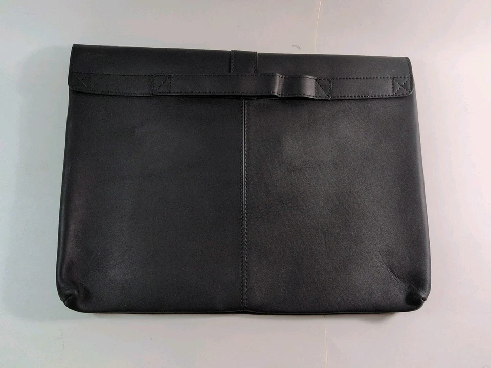 Handcrafted Pad & Quill Valet Leather Bag:  Fits 13" MacBook And iPad Pro - Image 2 of 4