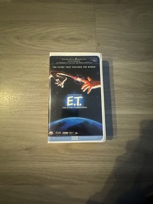 E.T. The Extra-Terrestrial THX Digitally Remastered VHS (1996 Clamshell Edition)