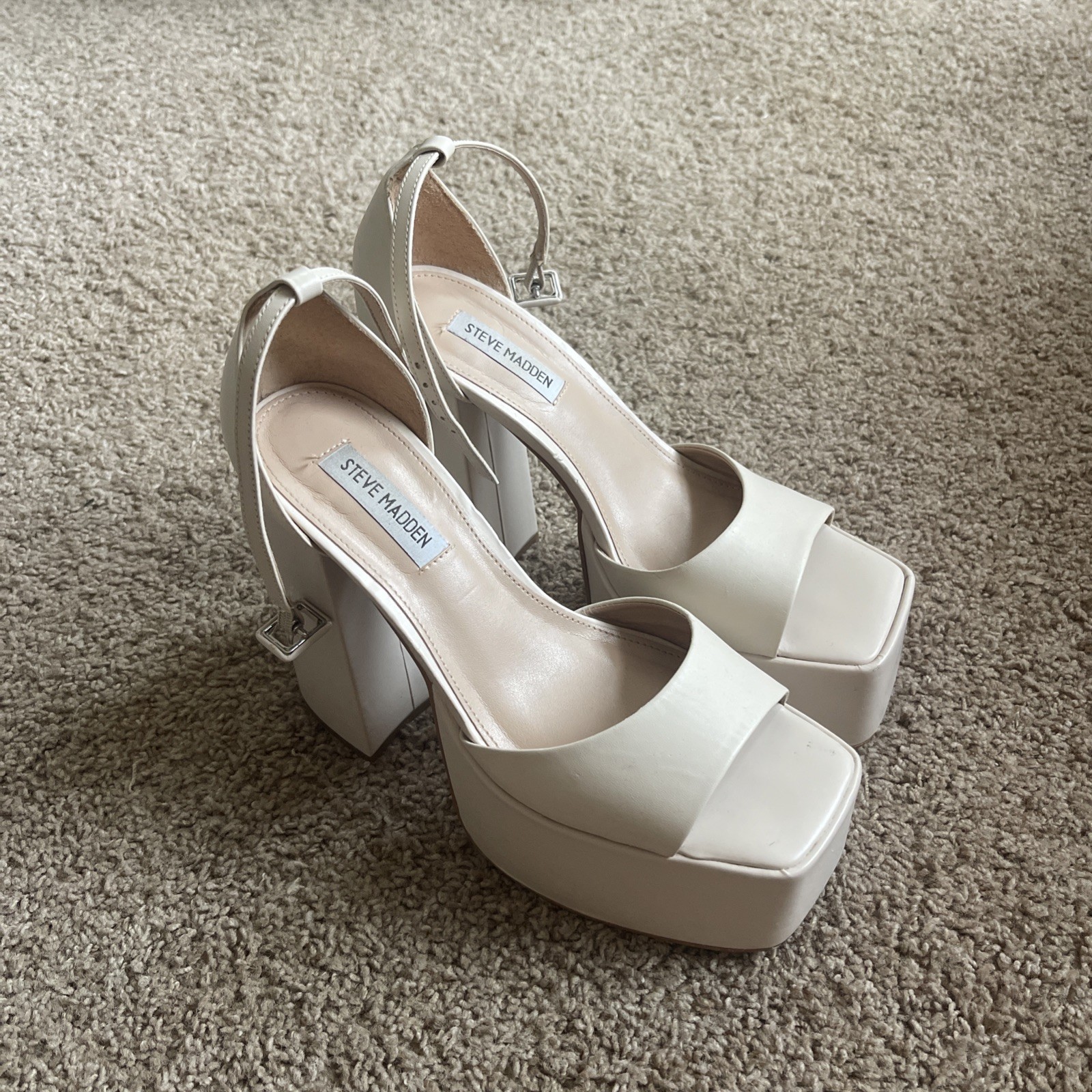 Steve Madden Womens Size 8.5 Kassiani Bone Leather Platform High Heel Sandal