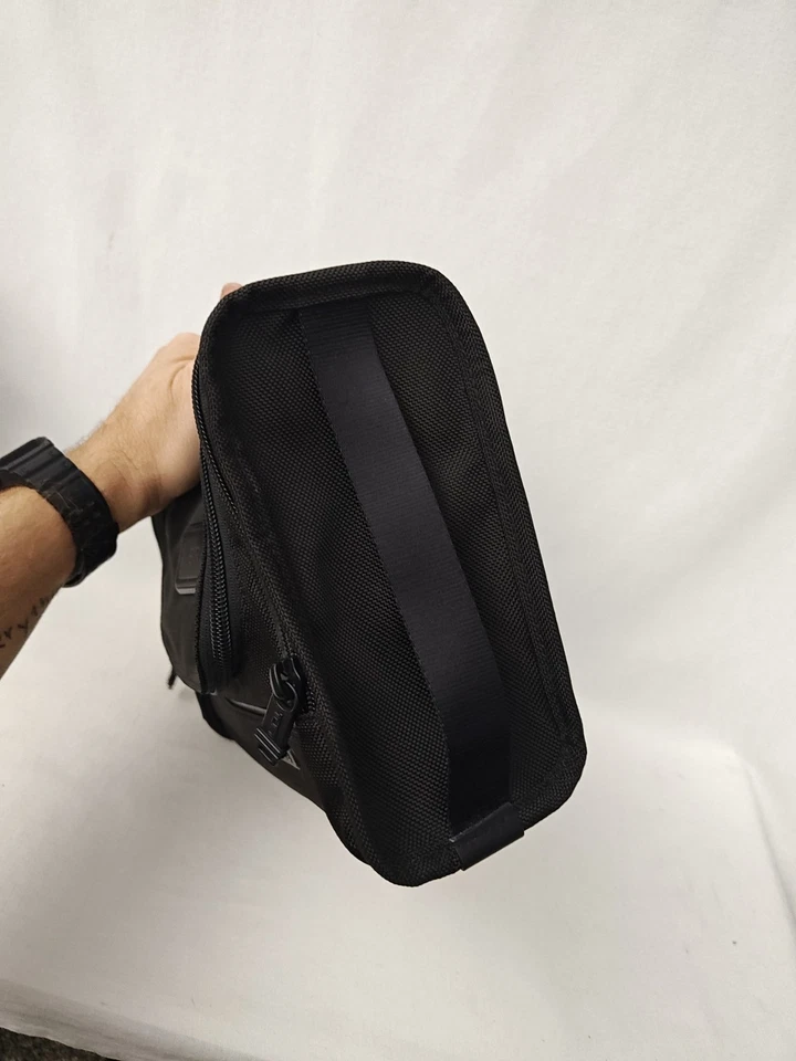 TUMI 22191D2 ALPHA II Travel Toiletry Travel Kit Black Bag Carryall Pouch  - Image 4 of 4