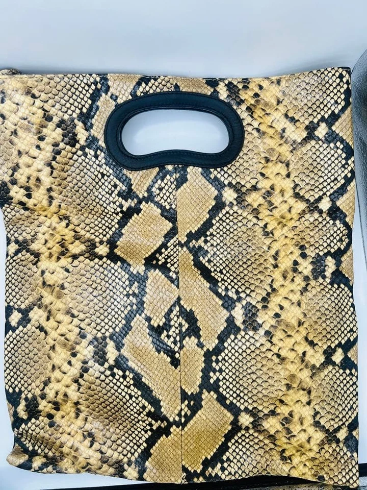 Via Repubblica Bolso de Mano Bolso Cartera con Bolsa de Cuero en Amarillo NUEVO Foto 3 de 4