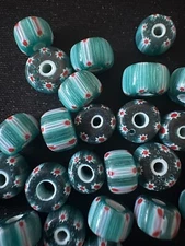 30 Chevron glass beads - Green red -4mm Fancy Vintage (B1219)