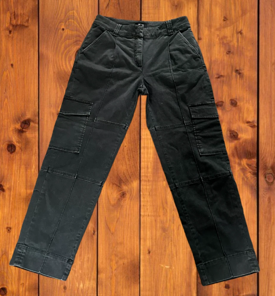 Black cotton cargo trousers 2025