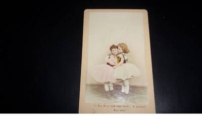 foto auf karton.cdv.2moi10475.1900 um.tutu mädchen. foto