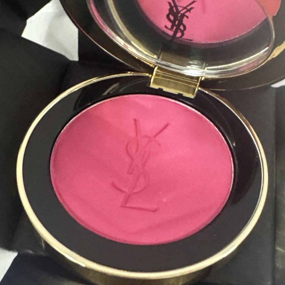 Yves Saint Laurent Make Me Blush Bold Blurring Blush Mischievous Magenta 03 6g - Image 2 of 4