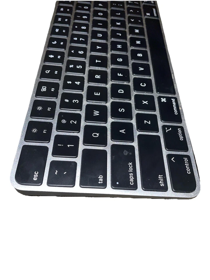 Apple Magic Keyboard A2520 Touch ID y teclado numérico para modelos Mac Foto 4 de 4