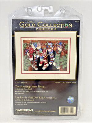 Dimensions Gold Collection Petite ''THE STOCKINGS WERE HUNG'' Counted Cross Stitch