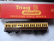 Triang Hornby R332 GWR Celestory Coach Brown & Cream 5017 Different Couplings 