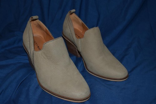 Lucky Brand Damen 7,5 M Vennia niedriger Stiefeletten Absatz Leder Western