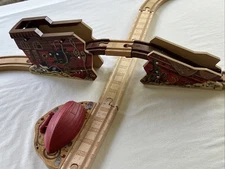 Thomas Friends Wooden Train PIRATE SHIP FIGURE 8 SET 2012 EUC / TRAINS ARE NEW